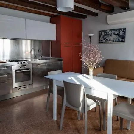 Appartamento Hospitalityrome San Cassian